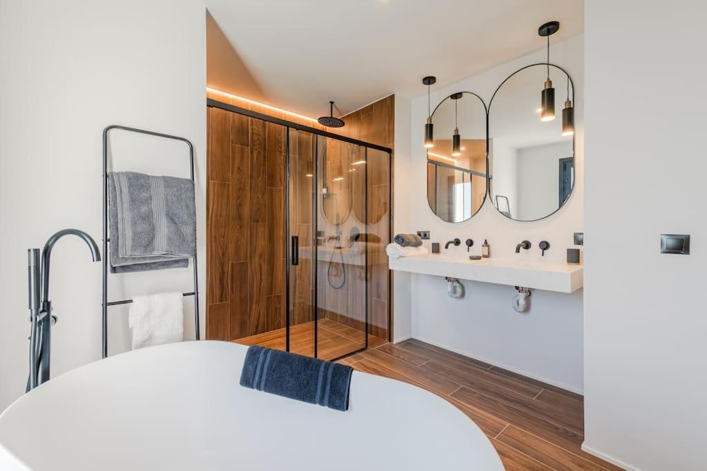 Villa Con Piscina Privada Gelves Buitenkant foto